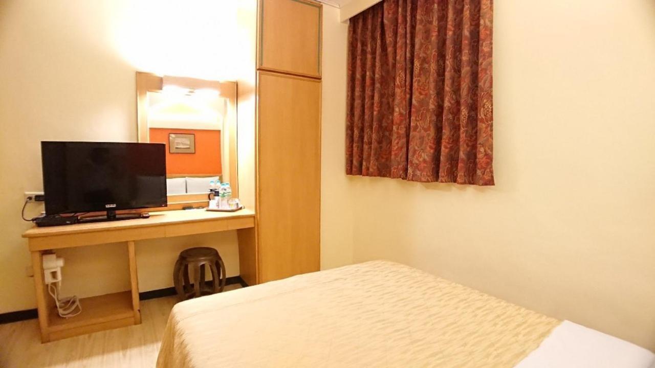 צ'יאיי סיטי Yes Hotel מראה חיצוני תמונה